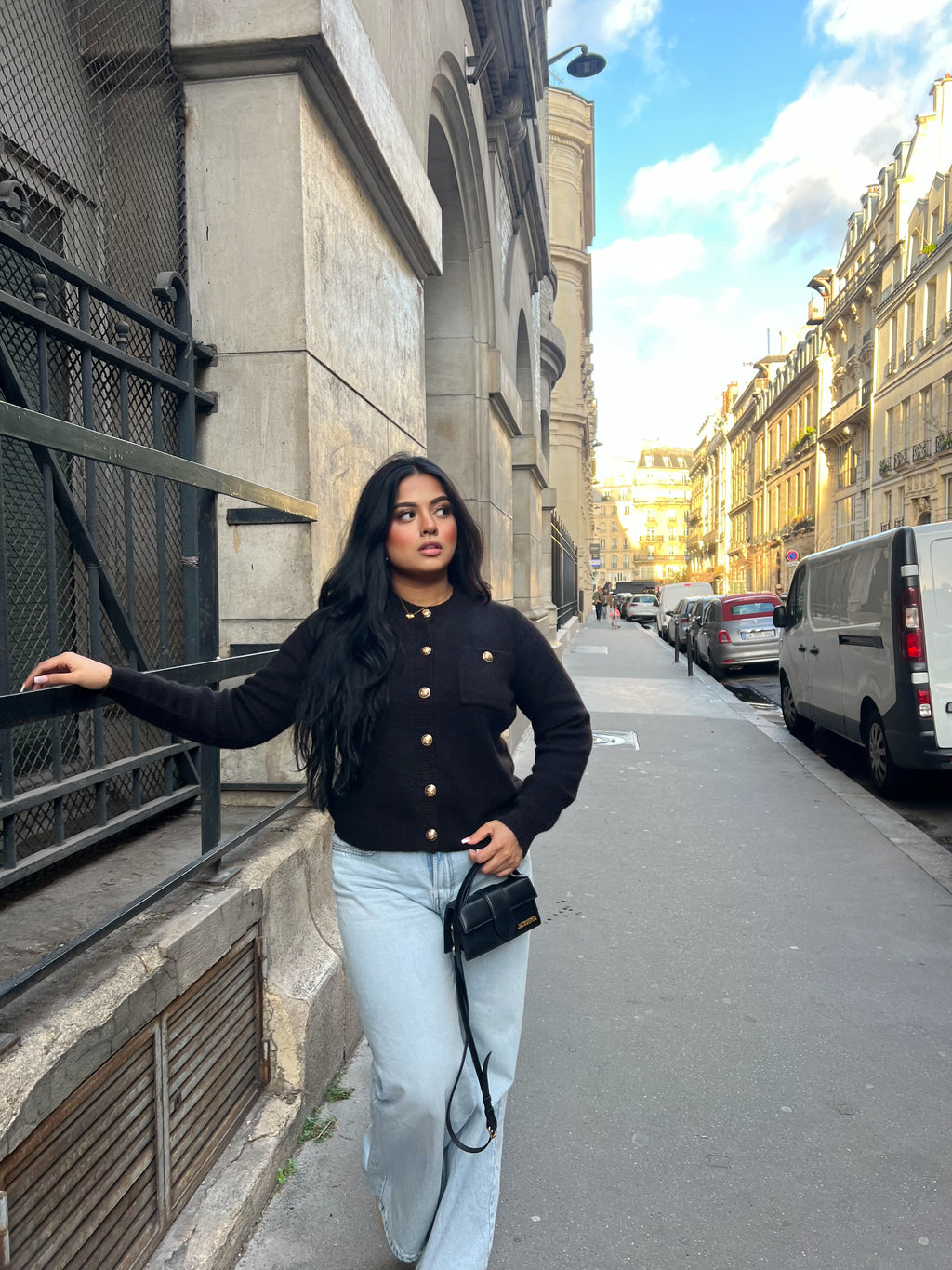 Luxe trui met knopen